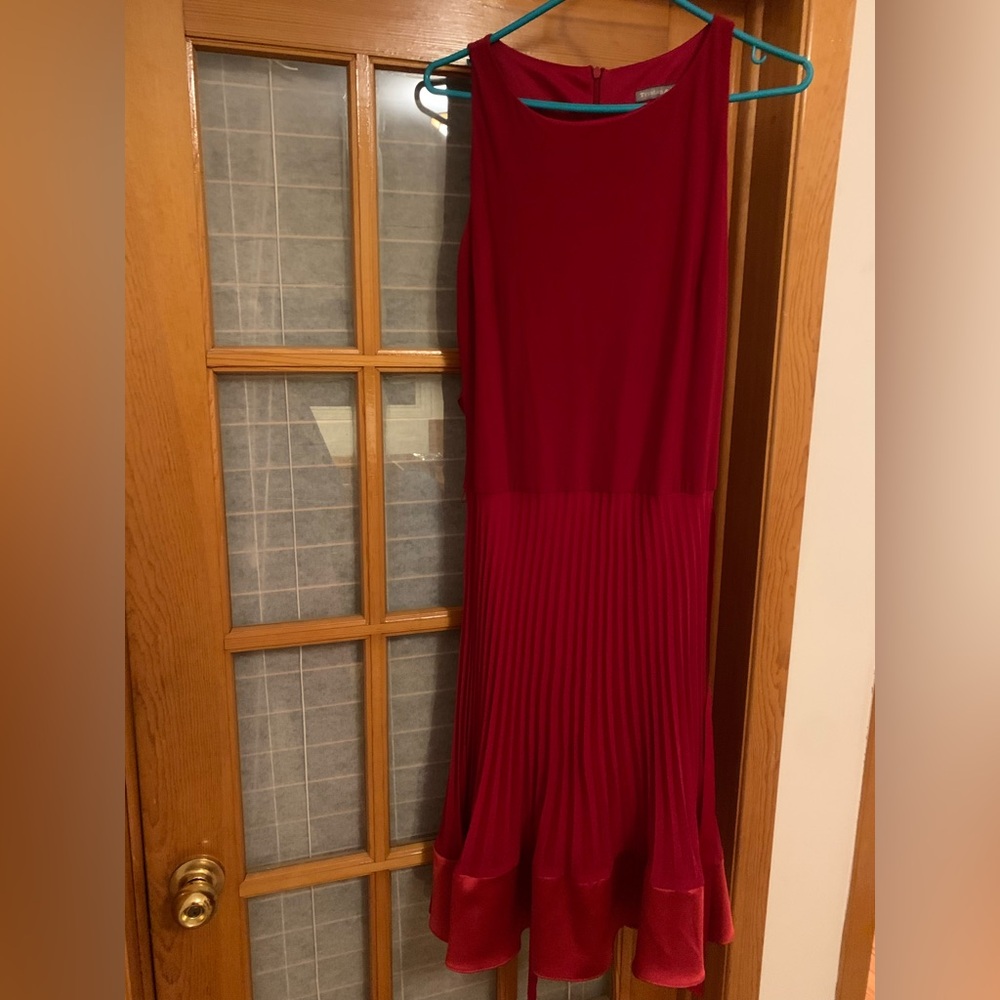 Elegant Red Pleated Dress